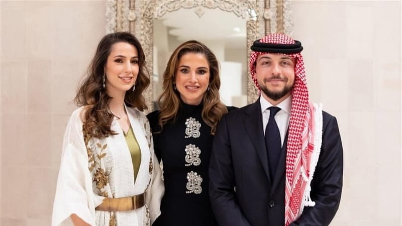 الملكة رانيا تكشف عن النصيحة التي وجهتها لزوجة ابنها الأميرة رجوة