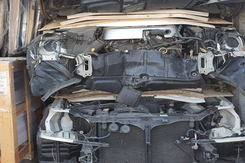 ضبط (6) عجلة دون الموديل معدة للتهريب في ميناء أم قصر الأوسط