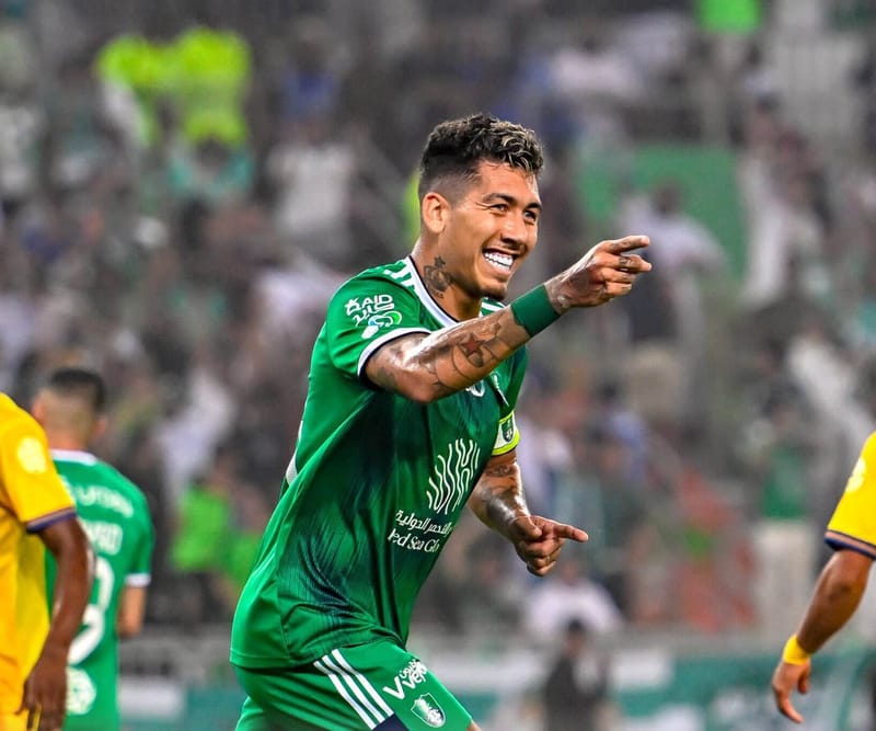 كيف علّق روبرتو فيرمينو على رغبة السعودية في استضافة كأس العالم 2034؟