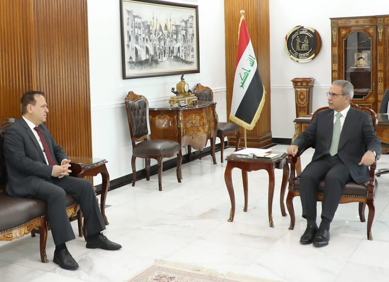 زيدان والسفير اللبناني يبحثان متابعة قضايا المواطنين اللبنانيين بالمحاكم العراقية