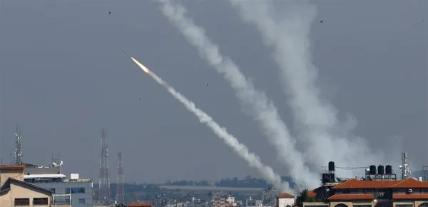 بسبب "طوفان الأقصى".. نجم عالمي يلغي حفله في تل أبيب ويغادر إلى دولة عربية