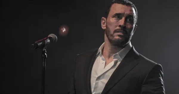 كاظم الساهر يتحدث عن طفولته القاسية وما كانت أول مهنة عمل بها ؟