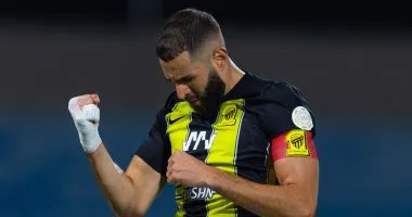 اتحاد جدة يكشف تفاصيل إصابة بنزيما وموقفه من العودة بعد التوقف الدولي