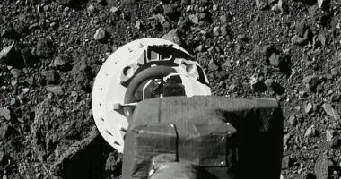 وكالة ناسا تكشف عن حمولة مركبة OSIRIS-REx من كويكب بينو.. فى هذا الموعد