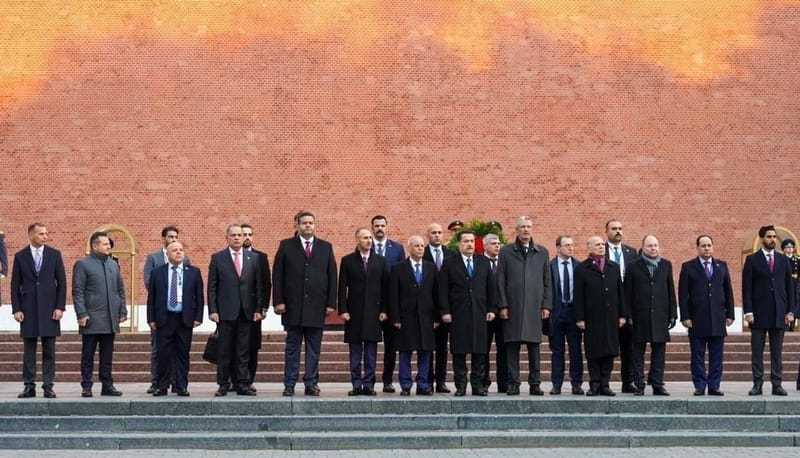 وزير النفط: العراق يسعى الى تحديد المسارات المهمة لاستثمار الطاقة المتجددة