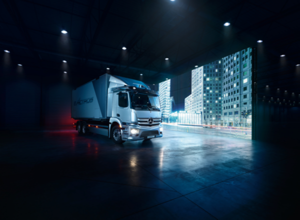 «مرسيدس بنز» تعتزم طرح شاحنات «eActros» الكهربائية في السعودية