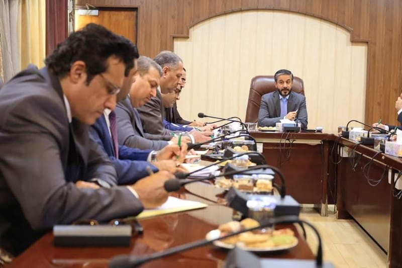 وزير التعليم يوجه بمراجعة تخصصات الدراسات العليا ودراسة ملف الملحقيات الثقافية في الخارج