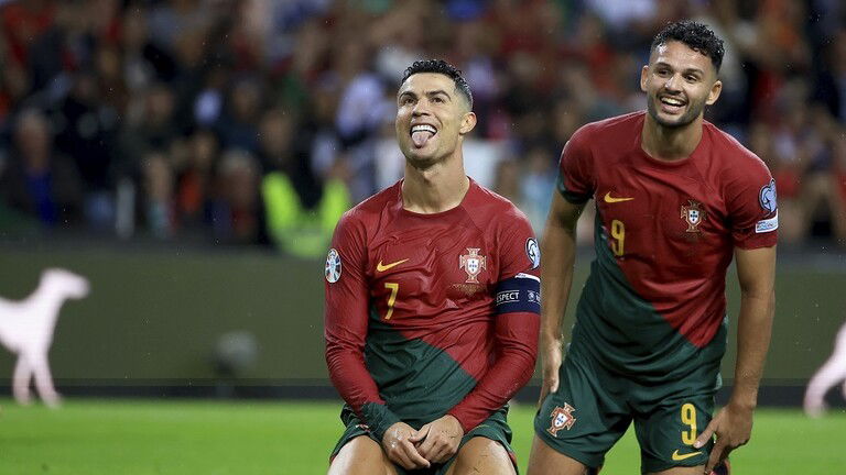 "صاروخ ماديرا" يحلق عاليا.. رونالدو يقود البرتغال إلى نهائيات "يورو 2024"