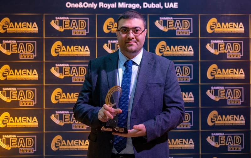 العراق يحصد جائزة الشمول الرقمي في الإمارات