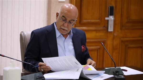 وزير الصحة يعلن عن خطة لافتتاح مراكز للصحة النفسية في كل محافظة