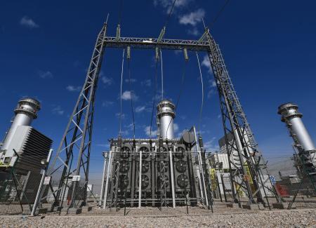 العراق يفعل 3 عقود طاقة لتطوير حقول نفط وغاز مع هذه الشركة