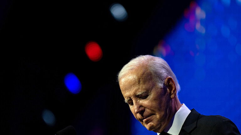 بايدن يوجه رسالة إلى طهران و"حزب الله" بخصوص التصعيد ويعلق عما إذا كانت إيران وراء "طوفان الأقصى"