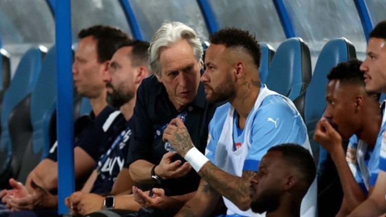 مدرب الهلال يصف إصابة نيمار بـ"الخسارة" للكرة السعودية