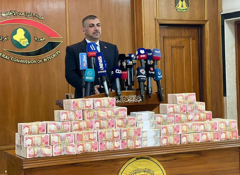 رئيس هيئة النزاهة يعلن استرداد أكثر من 70 مليون دولار من أحد المصارف في سويسرا