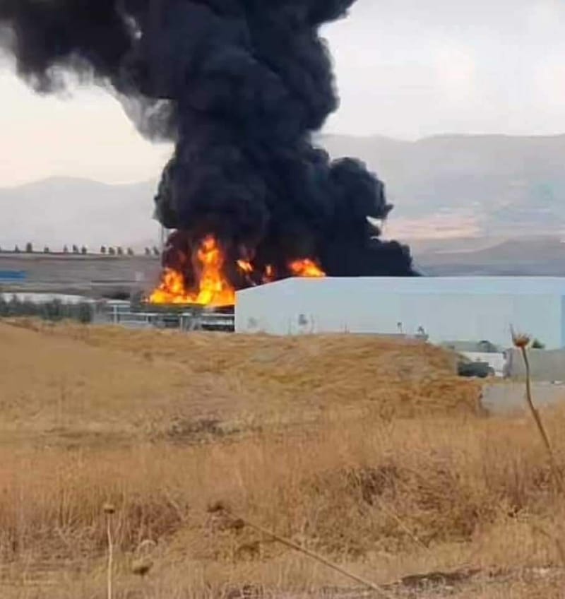 مصرع وإصابة 4 أشخاص بحريق في معمل للأسفلت قرب السليمانية