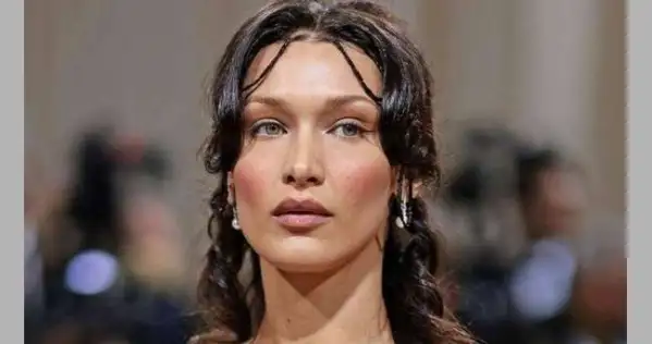 عارضة الأزياء الأمريكية بيلا حديد عن حرب غزة: «أجبرت على الصمت.. لكن ليس بعد الآن»