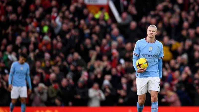 السيتي يحسم الديربي لصالحه بثلاثية في شباك اليونايتد