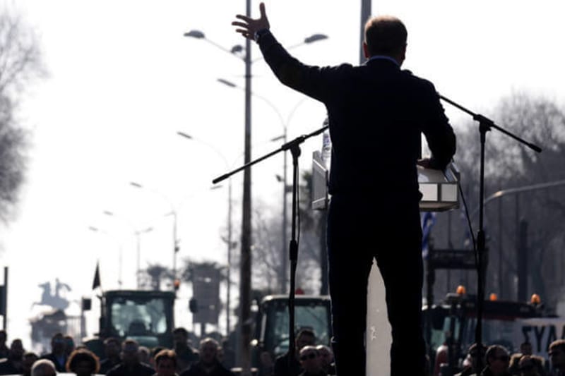 واقعية اليسار أم تيهه؟