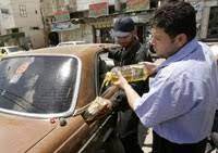 زيت الطعام لتشغيل السيارات في غزة