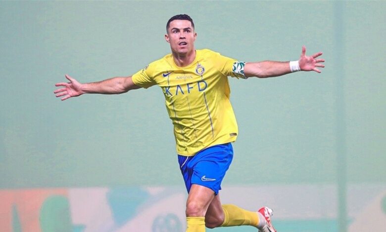 بعد خطأ فادح.. رونالدو يتلقى هدية على طبق من ذهب من لاعب الوحدة