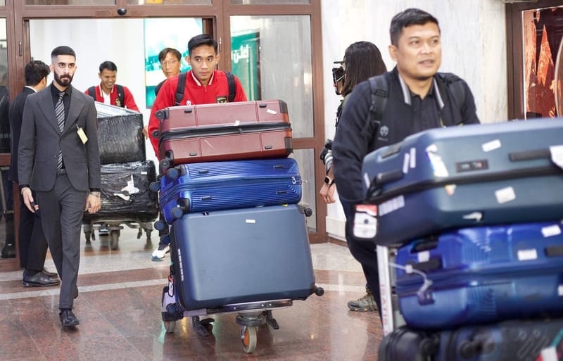 منتخب إندونيسيا يصل إلى البصرة