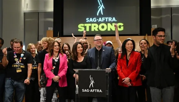 ممثلو هوليوود يربحون جولة في المعركة ضد الذكاء الاصطناعي