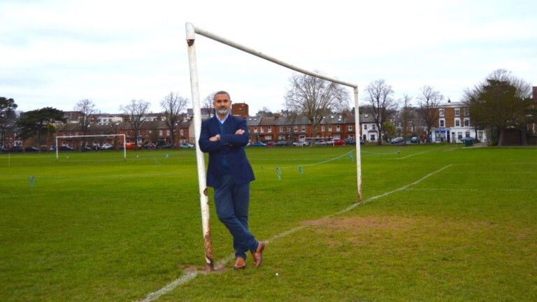 "هتلر سيكون فخورا بنتنياهو" .. تغريدة تطيح بمسؤول رياضي رفيع في بريطانيا