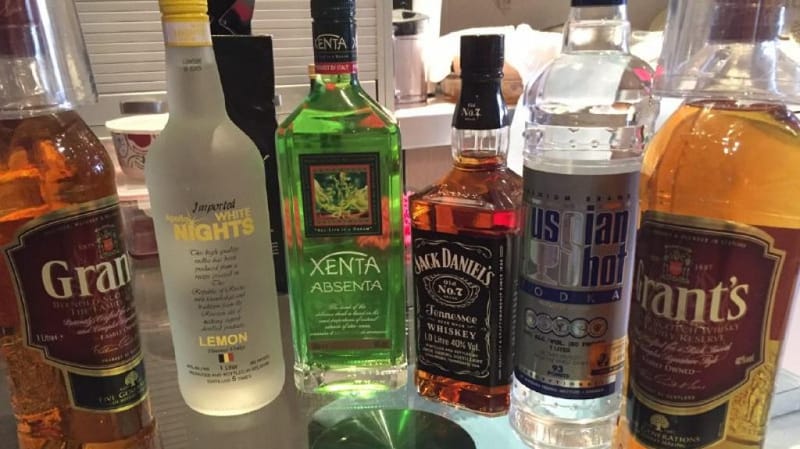 بالوثيقة.. سلطات محلية توجّه بإغلاق محال بيع المشروبات الكحولية في محافظة عراقية