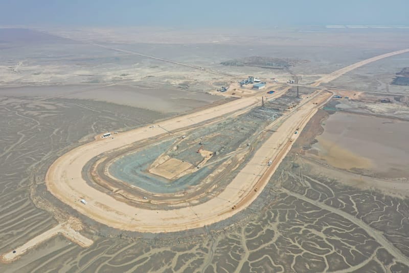 النقل: (53%) نسبة الإنجاز في مشروع الخط السريع الرابط بين طريق التنمية والنفق المغمور