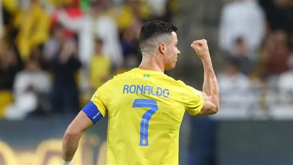 "انتصارات مزيفة بسبب رونالدو".. نجم الدوري السعودي يضع النصر في كارثة بتصريح غريب