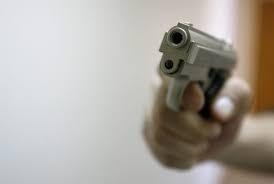 خلال يومين.. شاب يقتل أباه في بغداد