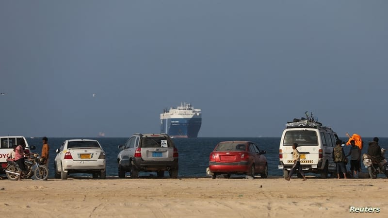 "الحوثيون" يعلنون استهداف سفينة نرويجية كانت متجهة إلى إسرائيل بصاروخ بحري