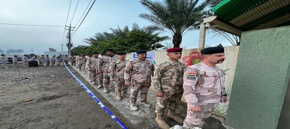 القوات الامنية والنازحون ونزلاء السجون يدلون بأصواتهم في الاقتراع الخاص بالانتخابات المحلية