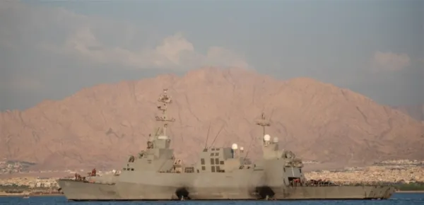 شركة ألمانيا للنقل تعلق مرور سفنها في البحر الأحمر