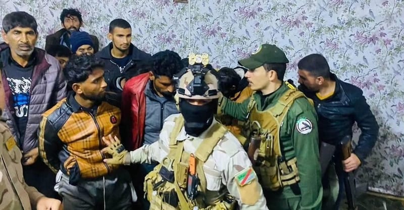 اتخذوا من صهريج "حصان طروادة" .. اعتقال 30 افغانياً تسللوا الى العراق