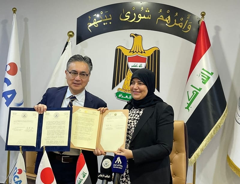 وزيرة المالية توقع مع السفير الياباني على قرض لتحسين إمدادات مياه السماوة