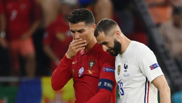 قبل الكلاسيكو.. تاريخ مواجهات كريستيانو رونالدو وبنزيما وجهاً لوجه