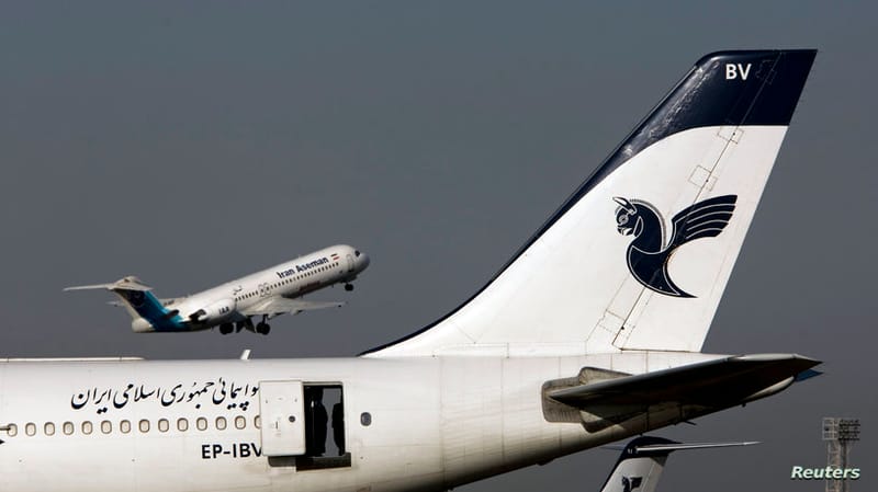 نفت "الصبغة السياسية".. طهران: مشكلات تقنية تعرقل تحليق الطائرات الايرانية في سماء السعودية