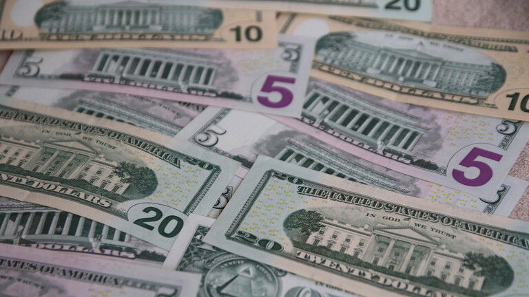 "بلومبرغ" تحذر من أزمة عالمية ستكلف 10 تريليونات دولار