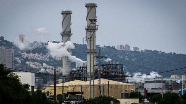 انفجار قوي قرب مصافي تكرير نفط اسرائيلية قرب حدود لبنان