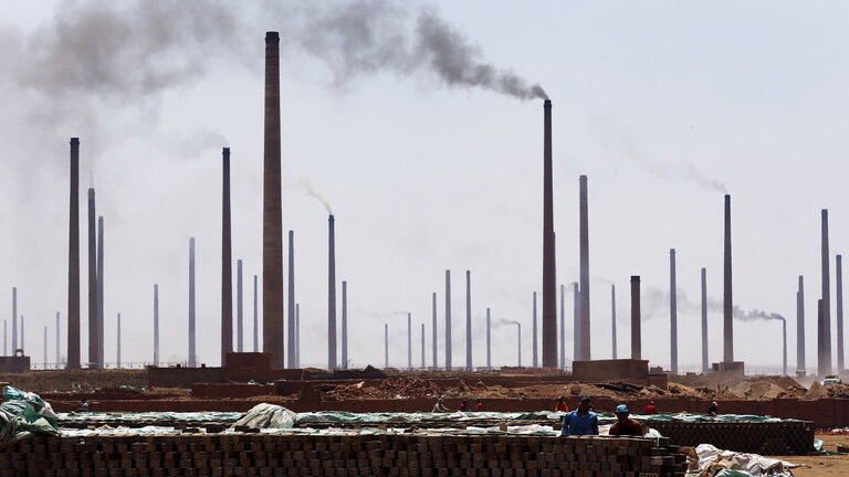 أحد أشهر مصانع مصر يتوقف عن العمل لأول مرة منذ 155 عاما