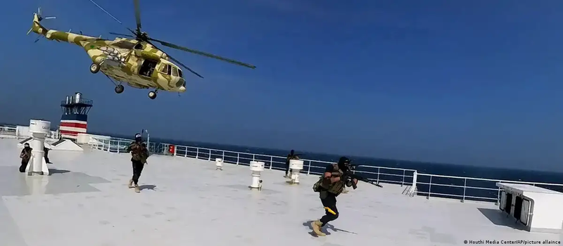 3 شركات يابانية تعلق بالكامل مرور سفنها بالبحر الأحمر