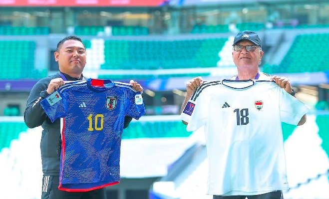 المنتخب العراقي بالطقم الأبيض في مواجهة اليابان