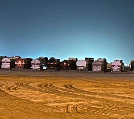 تنفيذ أكبر عملية مداهمة لأوكار التهريب والقبض على 63 متهمًا جنوب العراق