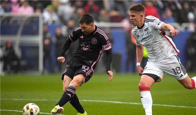 إنتر ميامي يسقط أمام دالاس في وجود ميسي وسواريز