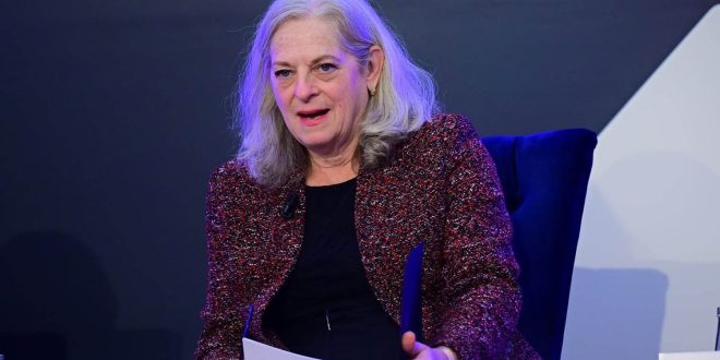 رومناوسكي "منبهرة" من ارتفاع الثقة بالنظام المصرفي في العراقي