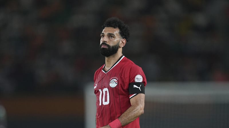 بعد تصريحات وكيل محمد صلاح.. نجم الأهلي: "المصريون هيدوسوا عليك"