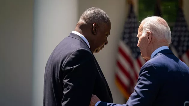 بايدن وأوستن يعلقان على الضربات الامريكية في العراق وسوريا