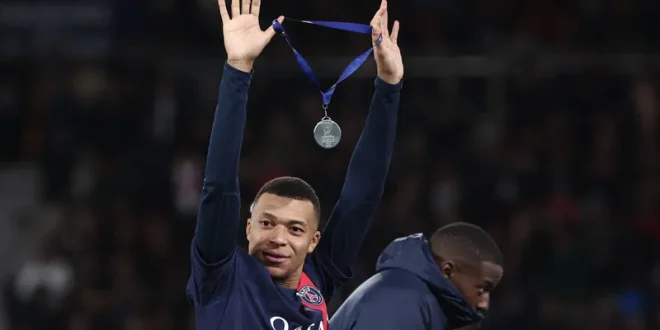 سان جيرمان يطلب من مبابي عدم الرحيل