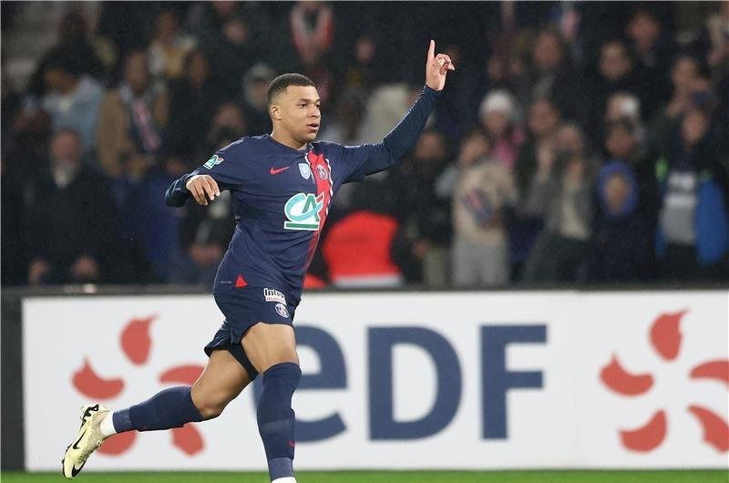 سيناريو رونالدو.. إنريكي يستغل موهبة مبابي بفكرة زيدان